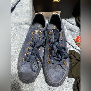 Rare Navy blue and rose gold suede Converse
